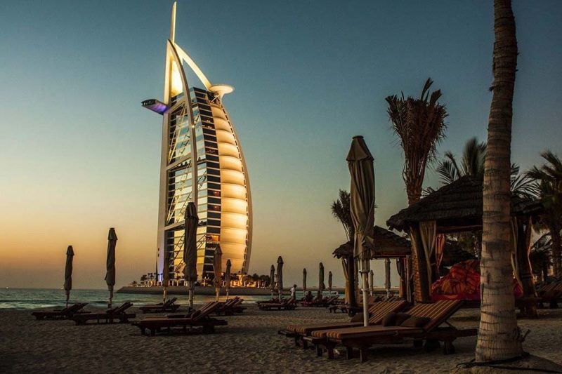راهنمای سفر به دبی: دروازه ای به سوی تجملات و هیجان